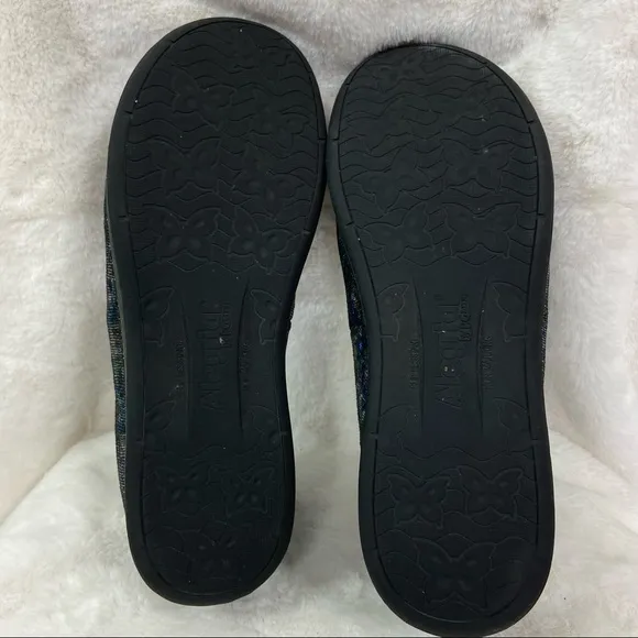 Alegria Petal Rave on the Nile ballet flats. Size 10.5