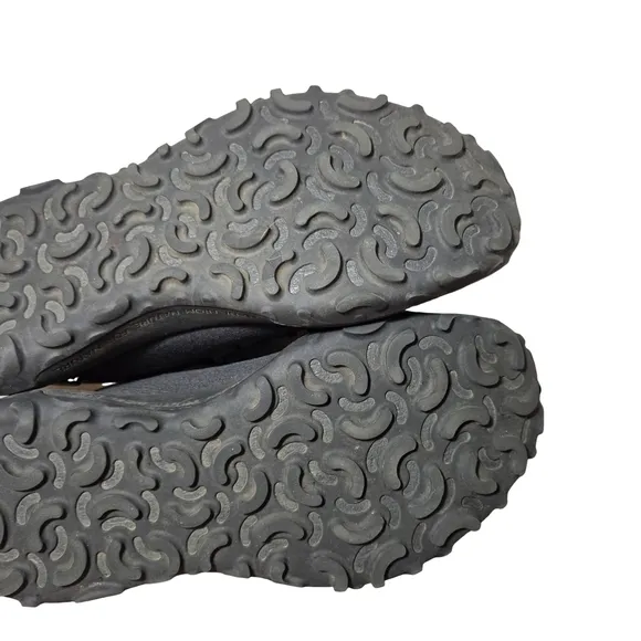 Allbirds Black Athletic Shoes with Knit Upper and Cushioned Sole