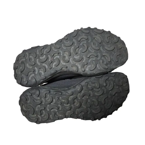 Allbirds Black Athletic Shoes with Knit Upper and Cushioned Sole