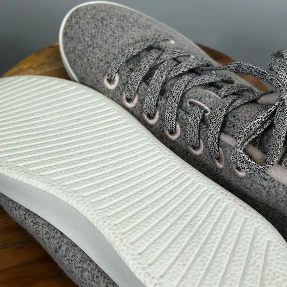 Allbirds Women's Wool Piper Mids WPM Lace Up Sneakers Shoes Atlas 9