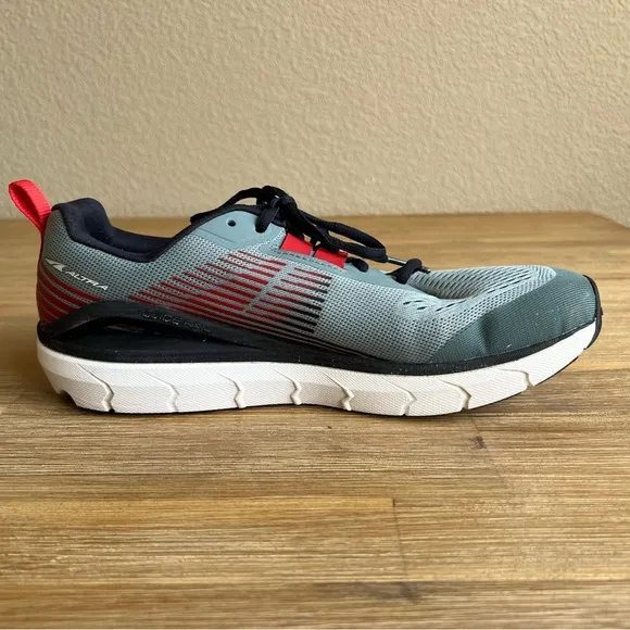 ALTRA Mens Provision 5 Running Shoes Size 9 Gray Black Red Sneakers Trail Gym