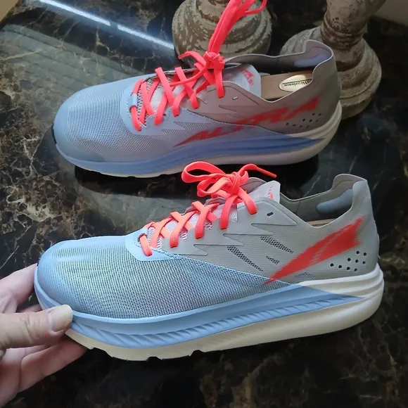 Altra Vanish Carbon 2 Running/Marathon/Performance Shoes Size 11 for Women