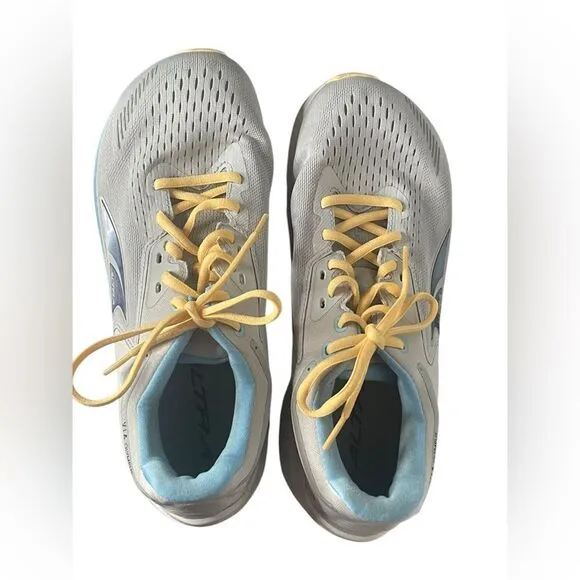 Altra Women's VIA Olympus Running Shoes Size 9.5 Light Grey with Orange and Blue