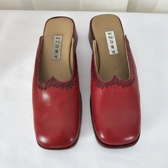 Amuze from Anthropologie Red Leather Slip-On Clog Shoes Square Toe Scalloped 6