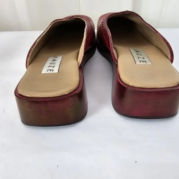 Amuze from Anthropologie Red Leather Slip-On Clog Shoes Square Toe Scalloped 6