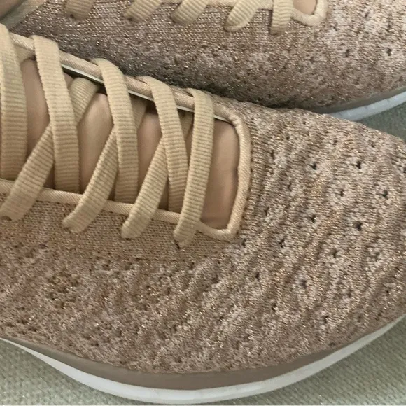 APL Rosegold/ Beige TechLoom Phantom Sneakers