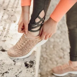 APL Techloom Phantom Sneaker