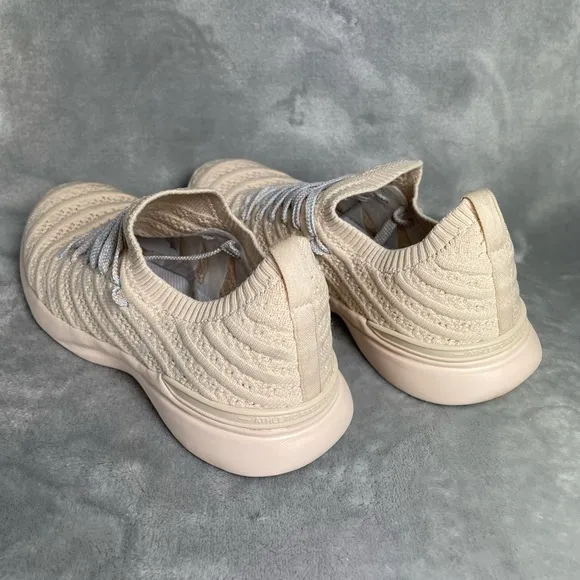 APL TECHLOOM WAVE HYBRID SNEAKERS SIZE 6.5