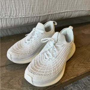 APL TechLoom Zipline Sneakers in White 8.5