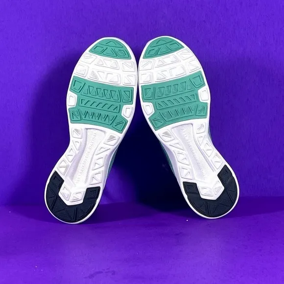 APL Technoloom Tracer 0421XC Green Women's Running Sneakers Shoes Size 8-NEW