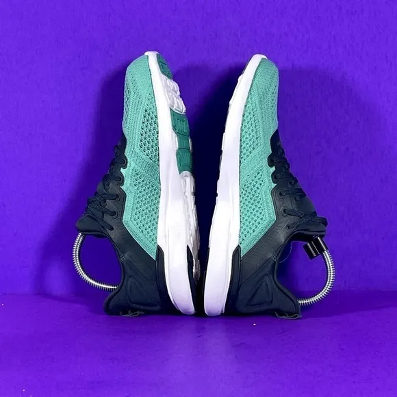 APL Technoloom Tracer 0421XC Green Women's Running Sneakers Shoes Size 8-NEW