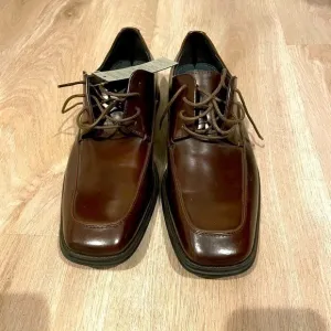 Apt.9 Men Shoes Size 9.5