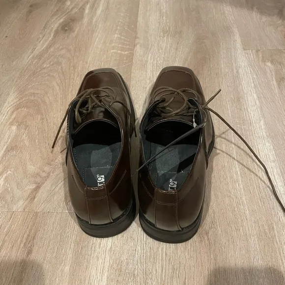 Apt.9 Men Shoes Size 9.5