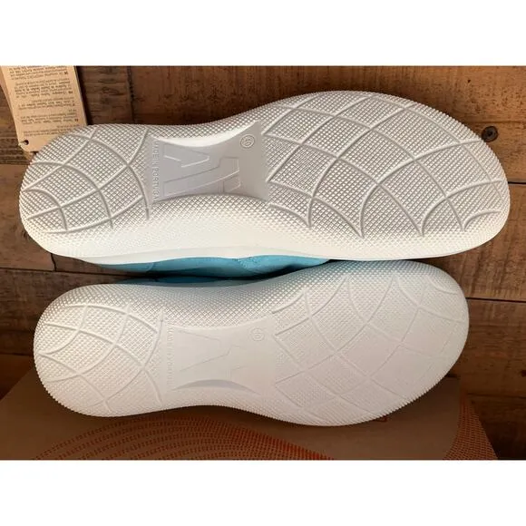 ARCOPEDICO J51 Banff Women's Slip on Shoes in color Sky Sz EU-40