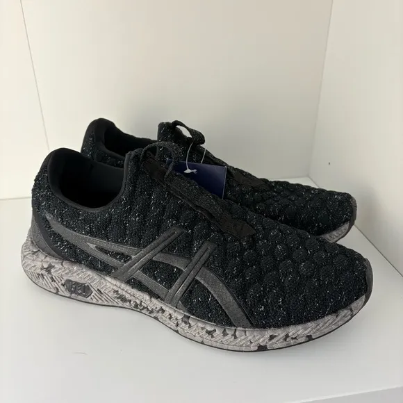 ASICS Black Gray Hypergel Kenzen Men’s Running Shoes