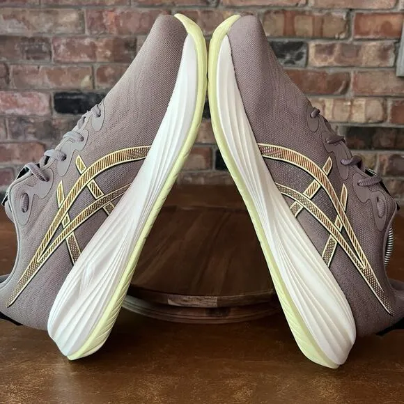 ASICS Cumulus 27 Men's Walking Running Road Shoes Sneakers Size 12 Taupe Color