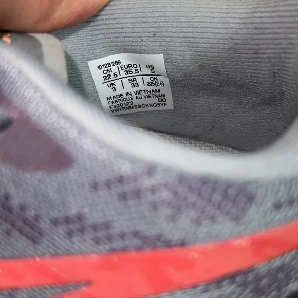 ASICS dynablast running shoes