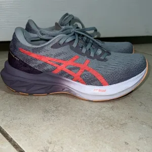 ASICS dynablast running shoes