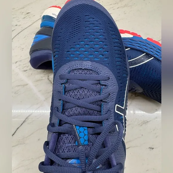 ASICS Gel-Kayano 25 Men’s Running Shoes
