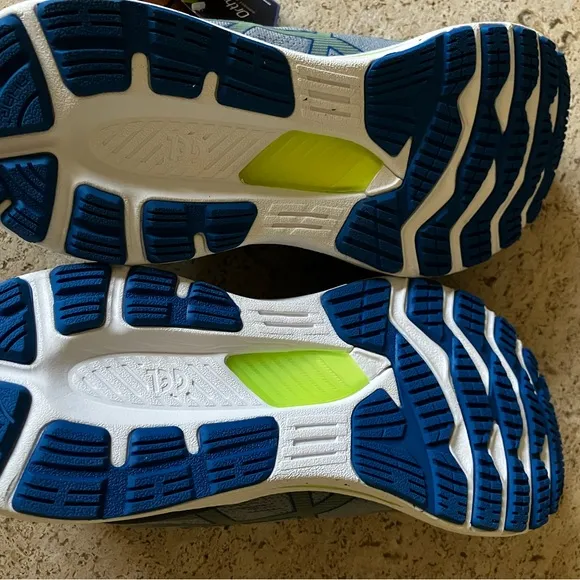 ASICS Men’s Gel-Kayano 28 Running Shoes Regular Width / NEW