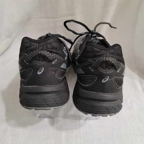 ASICS Men's Gray &amp; Black Gel Venture 6 Cross Training Shoes size 13