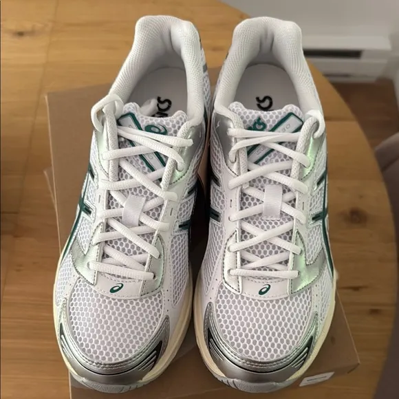 ASICS Men’s White and Green Running Shoes