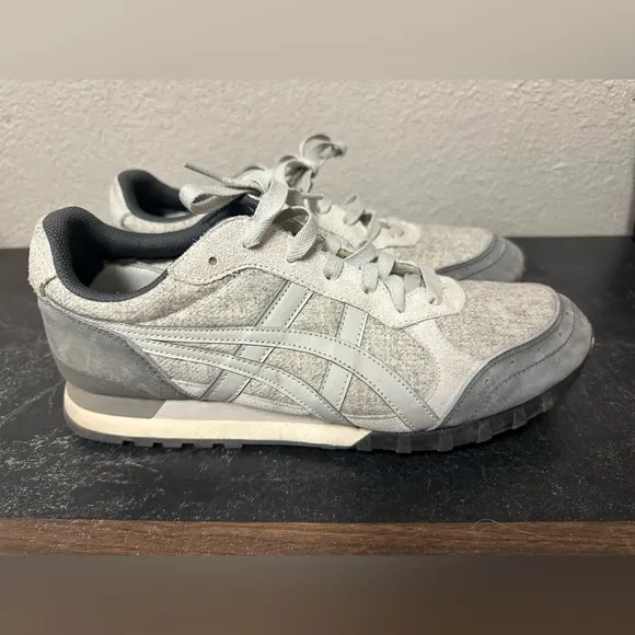 Asics Onitsuka Tiger Running Shoes Men's Grey and White Trainers. Size 10