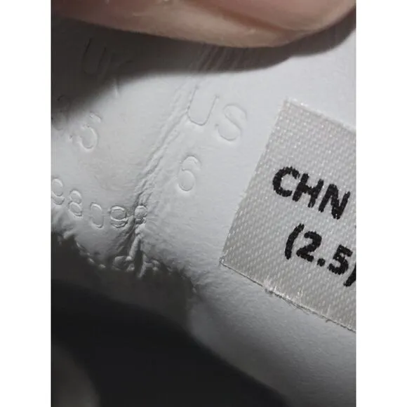 Axel Arigato CLEAN 90 White Lace Up Sneakers Women Designer Shoes Sz 6 See Note