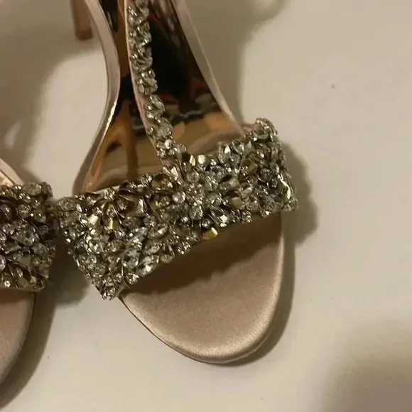 Badgley Mischka Collection Badgley Mischka Crystal Embellished great condition