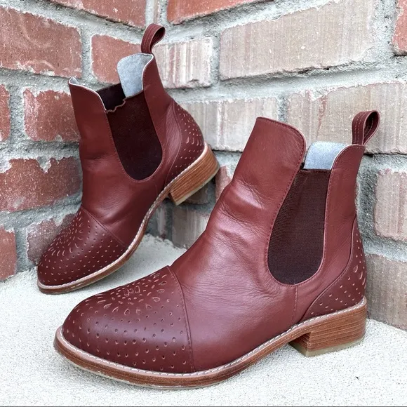 Bali Elf 🇮🇩Eclipse Leather Chelsea Ankle Boot | Vintage Brown | Sz 8