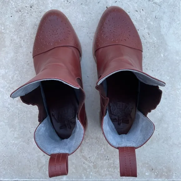 Bali Elf 🇮🇩Eclipse Leather Chelsea Ankle Boot | Vintage Brown | Sz 8