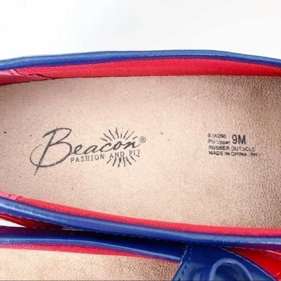 𝅺BEACON Rainy Day Duck Shoes NWOT Size 9