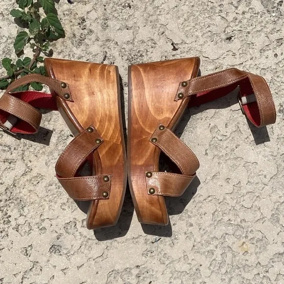 Bed Stu Grettell wedge sandals size wooden heel platform new condition size down