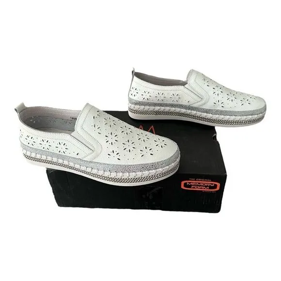 Bernie Mev. NYC TW99 White Memory Foam Slip On Shoes Style Size EU 41 US 11