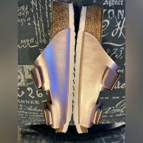 Birkenstock girls Arizona metallic pink sandals