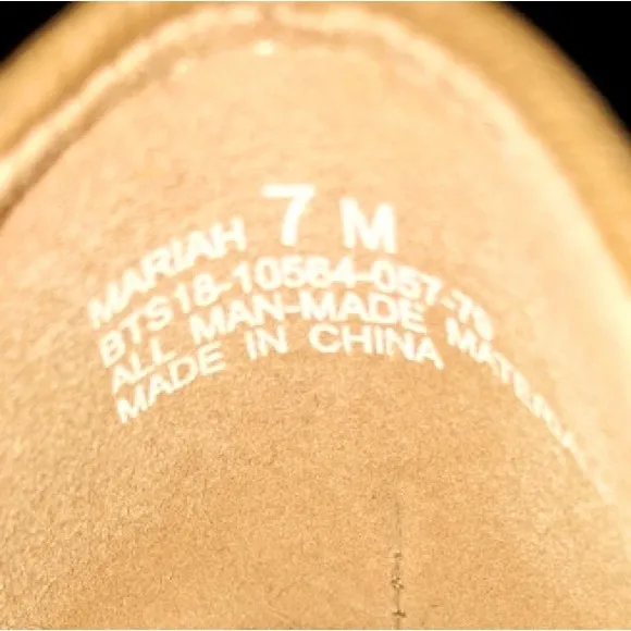BNIOB• BareTraps Mariah Flats with Memory Foam in Caramel ~ Women’s Flats