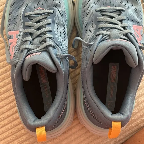 BONDI 8 - women’s 9.5W