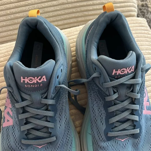 BONDI 8 - women’s 9.5W