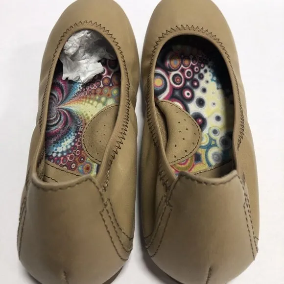 Born Women’s Julianne, Tan Leather Slip-On Shoes, Size 6 Wide