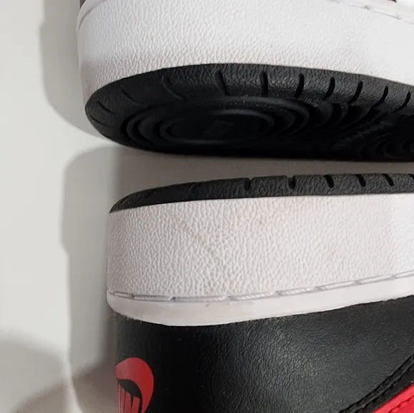 Boys Nike Gym Shoes