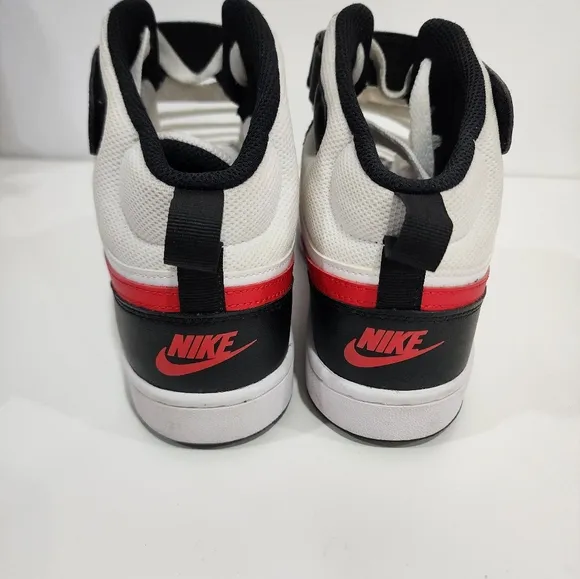 Boys Nike Gym Shoes