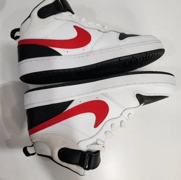Boys Nike Gym Shoes