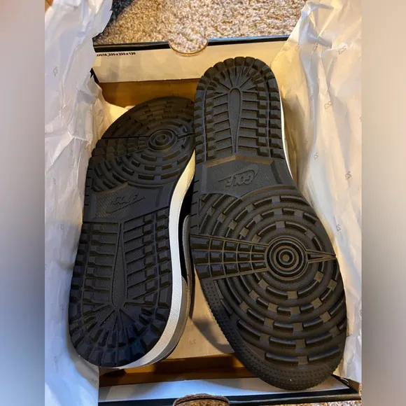 Brand new Jordan One Low’s (Shadow) golf shoes.