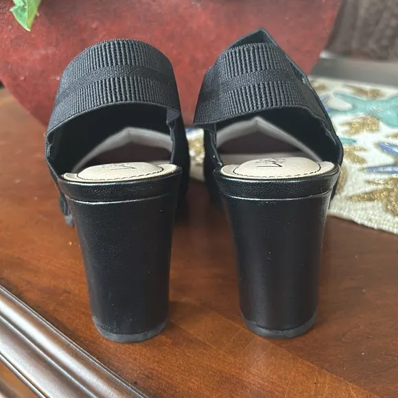 Brand New Life Stride Flex Black Fabric Stretch Fly Knit Slingback Heels Sandals