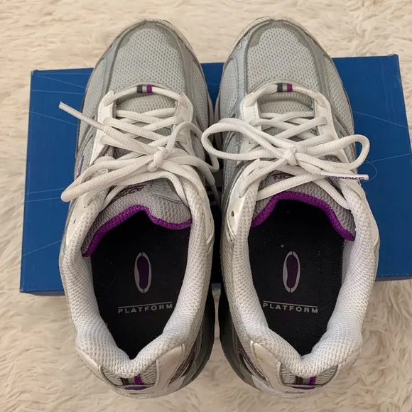 Brooks Addiction Running Shoes