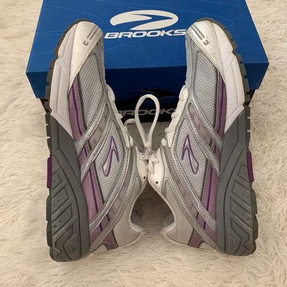 Brooks Addiction Running Shoes