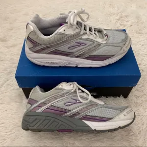 Brooks Addiction Running Shoes