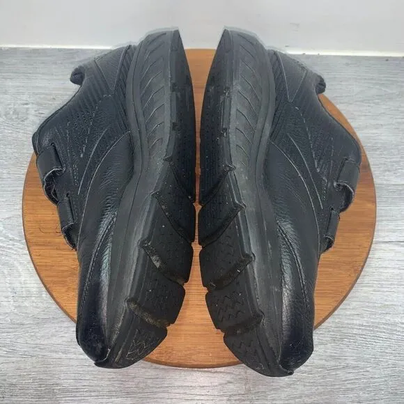 Brooks Addiction Walker Men’s Size 10 D Black Leather Walking Shoes Sneakers