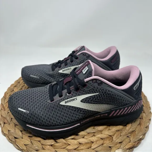 BROOKS Adrenaline GTS 22 Running Shoes Pearl Black Metallic Size 7.5 Women's