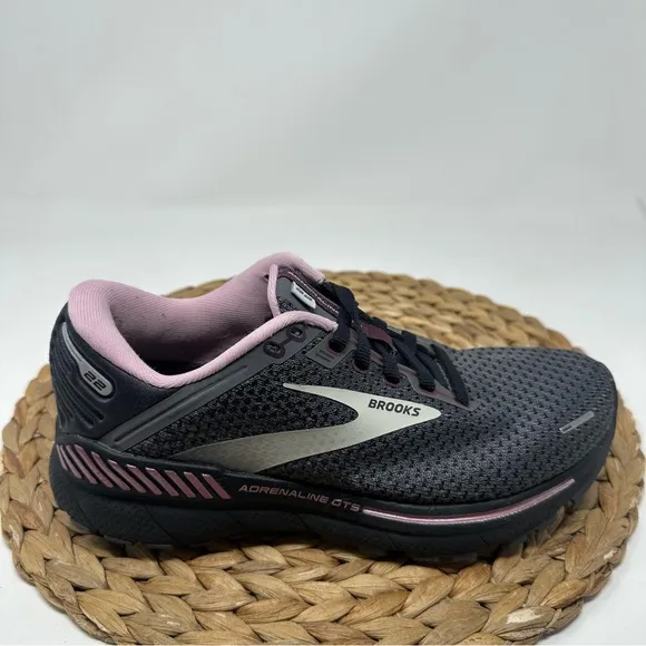 BROOKS Adrenaline GTS 22 Running Shoes Pearl Black Metallic Size 7.5 Women's